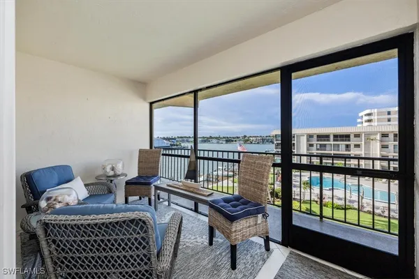 Property Slideshow image 2 of 25 | 3200 gulf shore blvd 403, Naples, FL, 34103