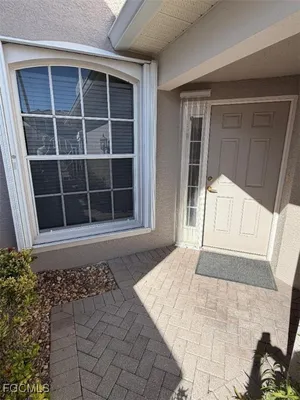 Property Slideshow image 2 of 27 | 10018 sky view way 806, Fort Myers, FL, 33913