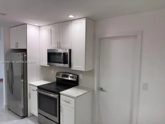 Property Slideshow image 3 of 14 | 1832 sw 17th st, Boynton Beach, FL, 33426