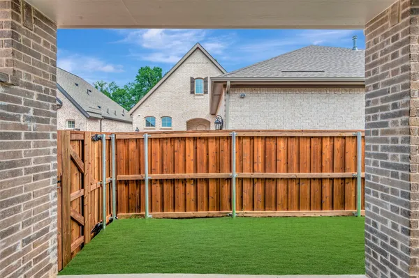 Property Slideshow image 2 of 36 | 2155 spotted fawn dr, Arlington, TX, 76005