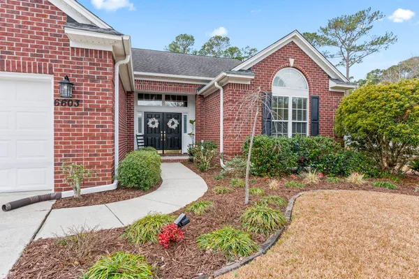 Property Slideshow image 2 of 40 | 6603 salisbury ct, Murrells Inlet, SC, 29576