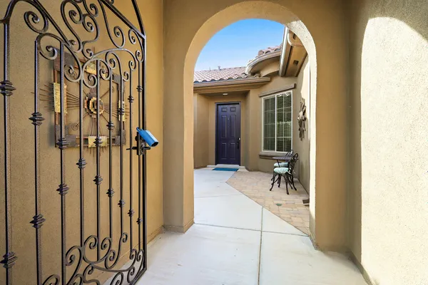 Property Slideshow image 2 of 46 | 9224 sugar creek ln, Albuquerque, NM, 87120