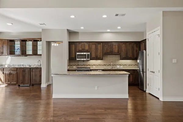 Property Slideshow image 3 of 26 | 404 amiata ave 34, Austin, TX, 78734