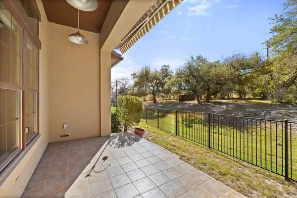 Property Slideshow image 3 of 24 | 404 amiata ave 34, Austin, TX, 78734