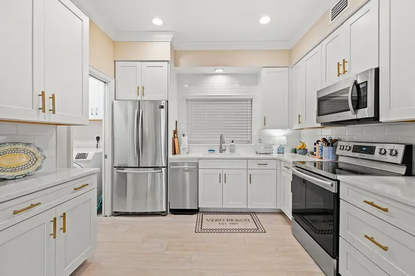 Property Slideshow image 2 of 36 | 5025 harmony cir apt 103, Vero Beach, FL, 32967