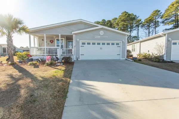 Property Slideshow image 2 of 39 | 2069 eastlynn dr, Conway, SC, 29526