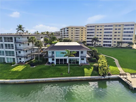 Property Slideshow image 3 of 38 | 3400 gulf shore blvd o1, Naples, FL, 34103