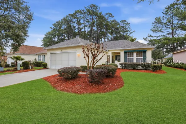 Property Slideshow image 3 of 35 | 94 hampton cir, Bluffton, SC, 29909
