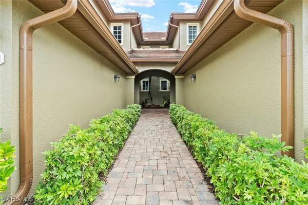 Property Slideshow image 3 of 43 | 6689 alden woods cir 202, Naples, FL, 34113