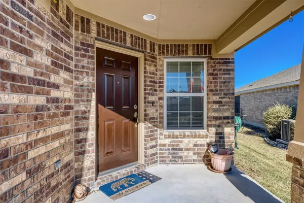 Property Slideshow image 2 of 22 | 217 comal ln, Georgetown, TX, 78633