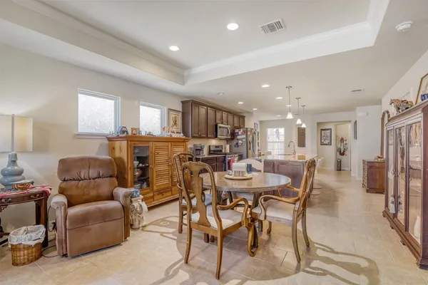 Property Slideshow image 3 of 17 | 217 comal ln, Georgetown, TX, 78633