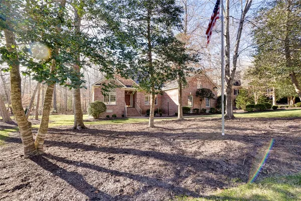 Property Slideshow image 3 of 50 | 101 pine vly, Williamsburg, VA, 23188
