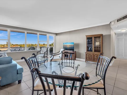 Property Slideshow image 3 of 54 | 3300 ne 36th st 403, Fort Lauderdale, FL, 33308