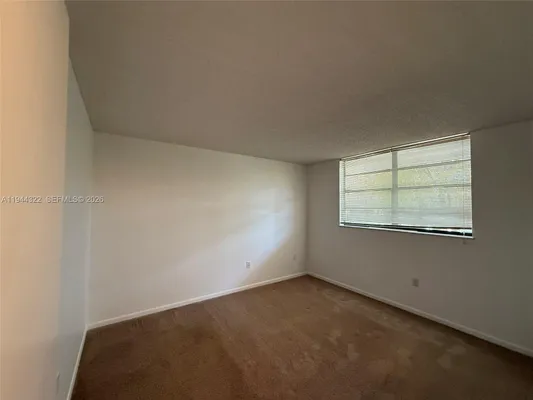 Property Slideshow image 3 of 9 | 1000 colony point cir 303, Pembroke Pines, FL, 33026