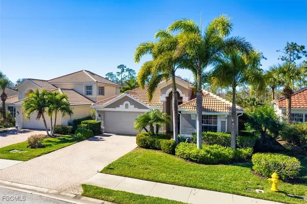 Property Slideshow image 3 of 50 | 9114 shadow glen way, Fort Myers, FL, 33913