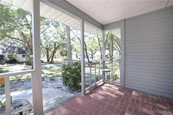 Property Slideshow image 2 of 31 | 579 w cherry laurel ct, Beverly Hills, FL, 34465