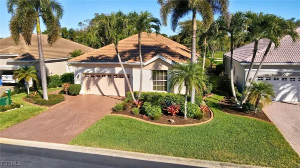 Property Slideshow image 2 of 39 | 8615 brittania dr, Fort Myers, FL, 33912