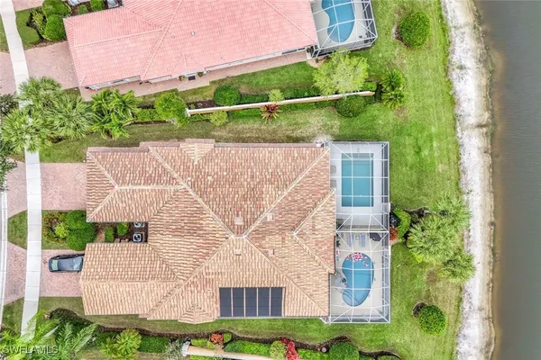 Property Slideshow image 2 of 39 | 28245 islet trl, Bonita Springs, FL, 34135