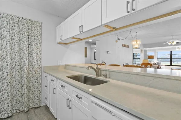 Property Slideshow image 3 of 36 | 45 plantation dr apt 204, Vero Beach, FL, 32966