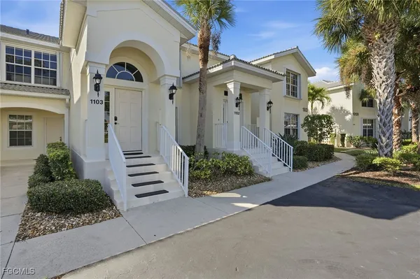 Property Slideshow image 3 of 35 | 10137 colonial country club blvd apt 1103, Fort Myers, FL, 33913