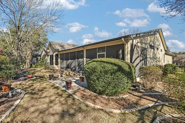 Property Slideshow image 2 of 20 | 120 mountain laurel way, Georgetown, TX, 78633