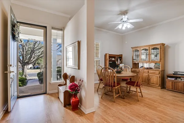 Property Slideshow image 3 of 20 | 120 mountain laurel way, Georgetown, TX, 78633