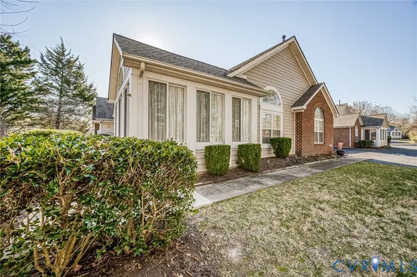 Property Slideshow image 3 of 30 | 1502 patriot cir, Glen Allen, VA, 23059