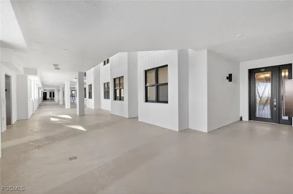 Property Slideshow image 3 of 49 | 11620 court of palms 105, Fort Myers, FL, 33908