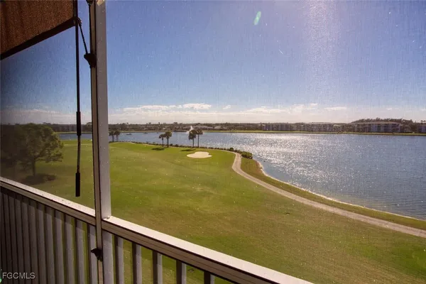 Property Slideshow image 2 of 19 | 8056 queen palm ln 644, Fort Myers, FL, 33966