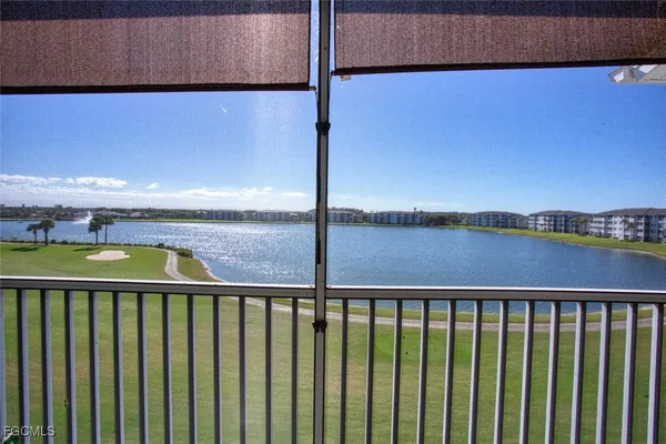 Property Slideshow image 3 of 19 | 8056 queen palm ln 644, Fort Myers, FL, 33966