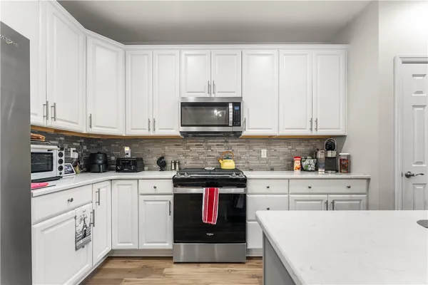 Property Slideshow image 3 of 50 | 317 anthem way, Canonsburg, PA, 15317