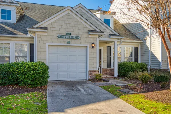 Property Slideshow image 3 of 40 | 205 threshing way 1050, Myrtle Beach, SC, 29579