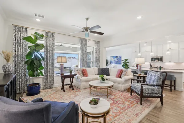 Property Slideshow image 3 of 25 | 9716 silver rock way, Denton, TX, 76207