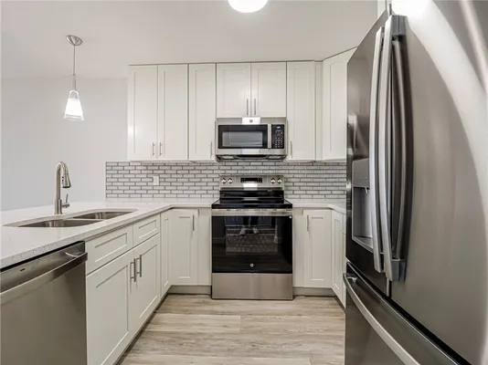 Property Slideshow image 3 of 31 | 26 plantation dr 202, Vero Beach, FL, 32966