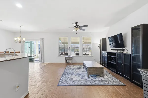 Property Slideshow image 3 of 39 | 7529 pasatiempo dr, Frisco, TX, 75036