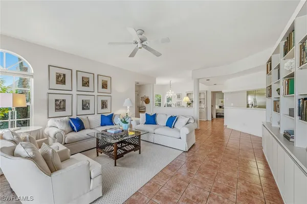 Property Slideshow image 3 of 17 | 8445 abbington cir 712, Naples, FL, 34108