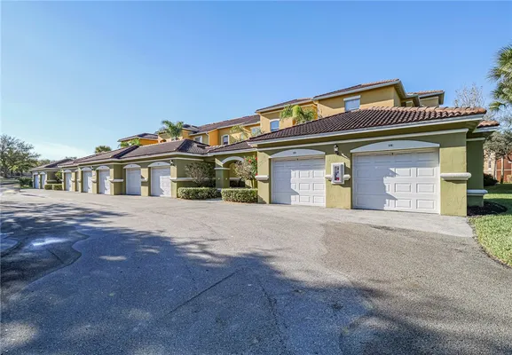 Property Slideshow image 3 of 34 | 5090 fairways cir h206, Vero Beach, FL, 32967