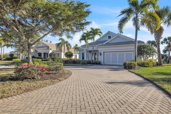 Property Slideshow image 3 of 49 | 3451 shady bnd, Fort Myers, FL, 33905