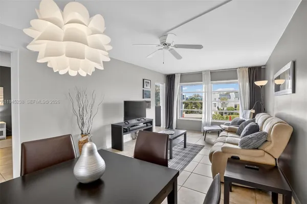 Property Slideshow image 2 of 34 | 7897 golf circle dr apt 307, Margate, FL, 33063