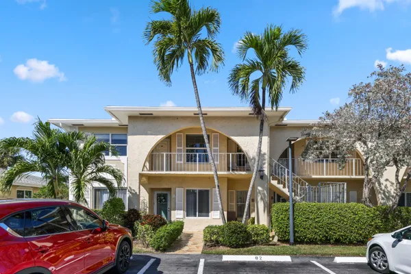 Property Slideshow image 2 of 60 | 13757 flora pl e, Delray Beach, FL, 33484