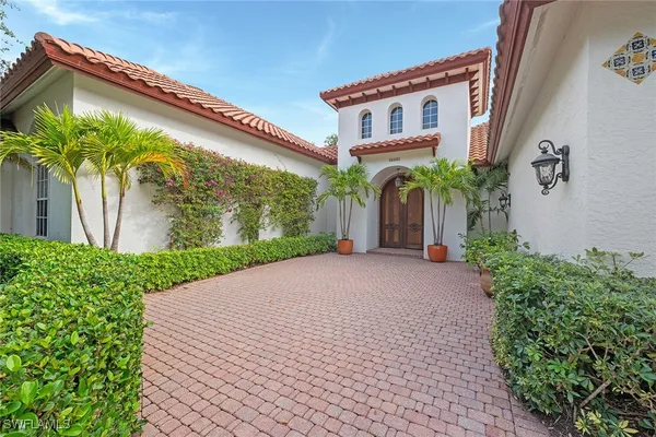 Property Slideshow image 3 of 47 | 6648 glen arbor way, Naples, FL, 34119