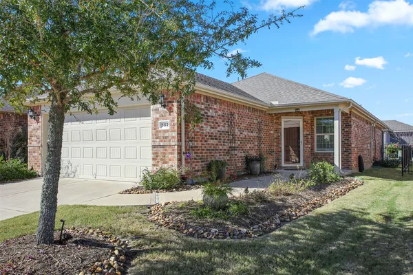 Property Slideshow image 3 of 26 | 362 crested eagle dr, Richmond, TX, 77469
