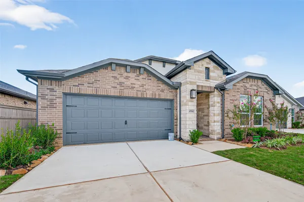 Property Slideshow image 2 of 50 | 4706 rustic grove ln, Fulshear, TX, 77441