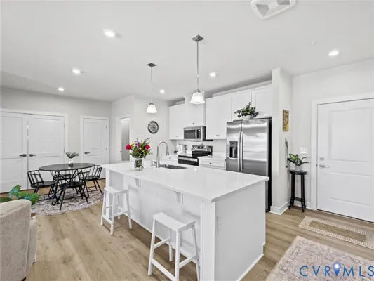 Property Slideshow image 3 of 29 | 6725 citory way unit 204, Moseley, VA, 23120