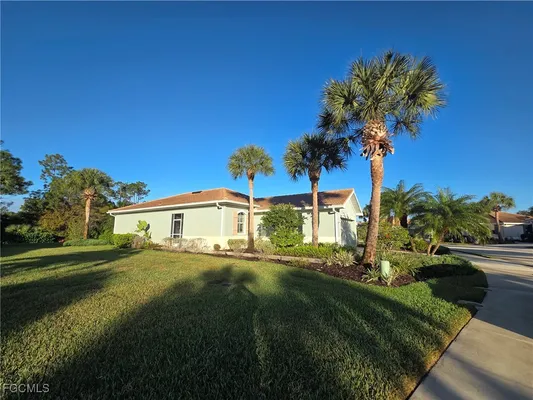 Property Slideshow image 3 of 29 | 10640 camarelle cir, Fort Myers, FL, 33913