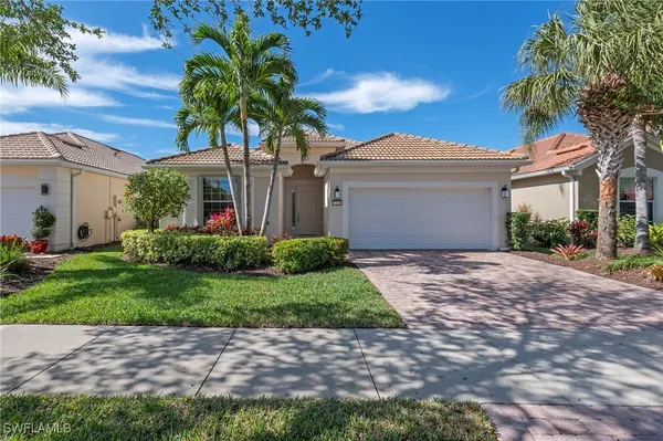 Property Slideshow image 2 of 49 | 28526 guinivere way, Bonita Springs, FL, 34135