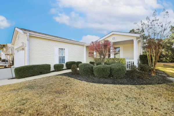 Property Slideshow image 3 of 40 | 583 woodholme dr, Conway, SC, 29526