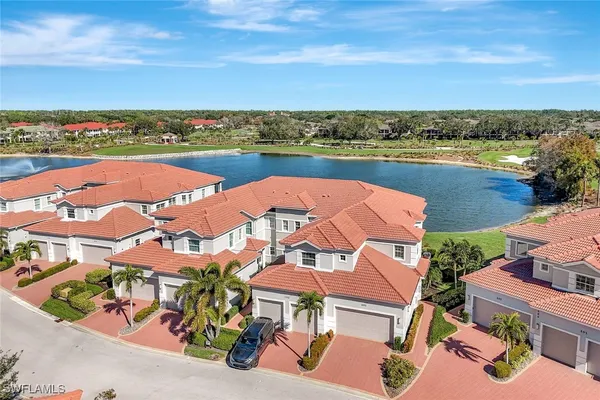 Property Slideshow image 2 of 46 | 608 el camino real unit 202, Naples, FL, 34119