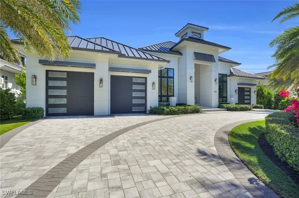 Property Slideshow image 2 of 50 | 3110 leeward ln, Naples, FL, 34103