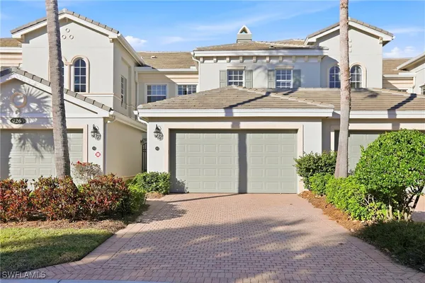 Property Slideshow image 3 of 50 | 9263 museo cir 202, Naples, FL, 34114